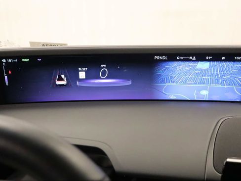 Used 2024 Lincoln Nautilus Reserve image 4