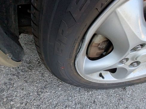 Used 2001 Ford Taurus SES FWD image 10