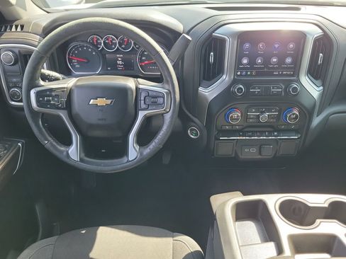 Used 2021 Chevrolet Silverado 1500 LT RWD image 4