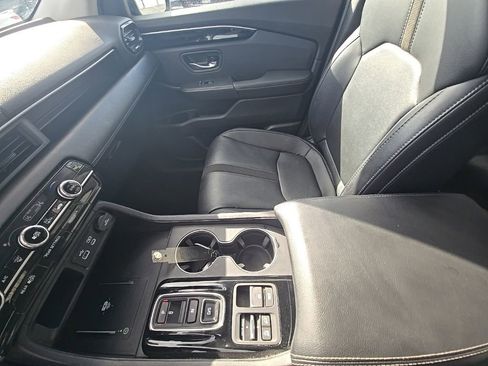 Used 2025 Honda Pilot EX-L image 22