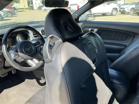 Used 2022 Ford Mustang Premium image 14