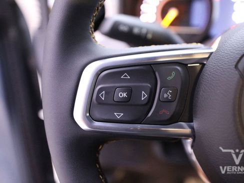 New 2024 Jeep Wrangler Sahara w/ Technology Group image 27