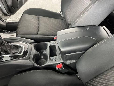 Used 2019 Nissan Rogue SV w/ Sun & Sound Touring Package FWD image 28