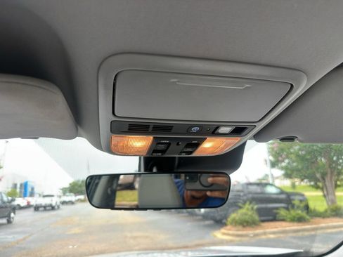 Used 2021 Honda Pilot Touring image 28