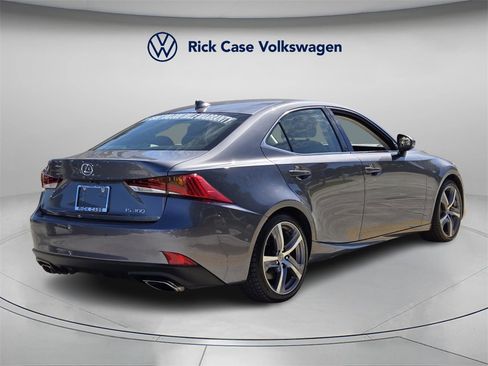 Used 2019 Lexus IS 300 300 w/ Premium Package image 6