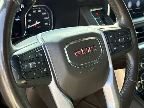 Used 2021 GMC Yukon XL SLT w/ SLT Luxury Package AWD/4WD image 25