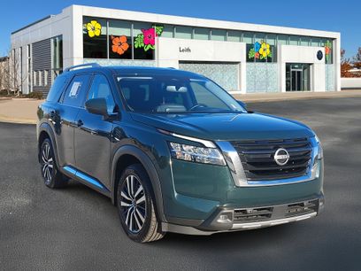 Used 2022 Nissan Pathfinder Platinum w/ Cargo Package