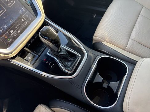 Certified 2023 Subaru Outback Limited image 17