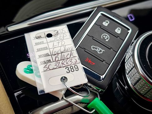 New 2025 Jeep Grand Cherokee Limited image 46