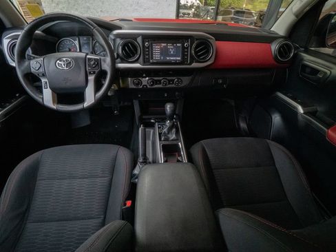 Used 2016 Toyota Tacoma SR5 w/ SR5 Appearance Package (SN) AWD/4WD image 20