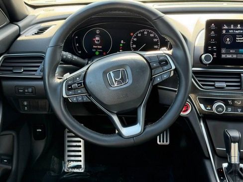 Used 2022 Honda Accord Sport image 15