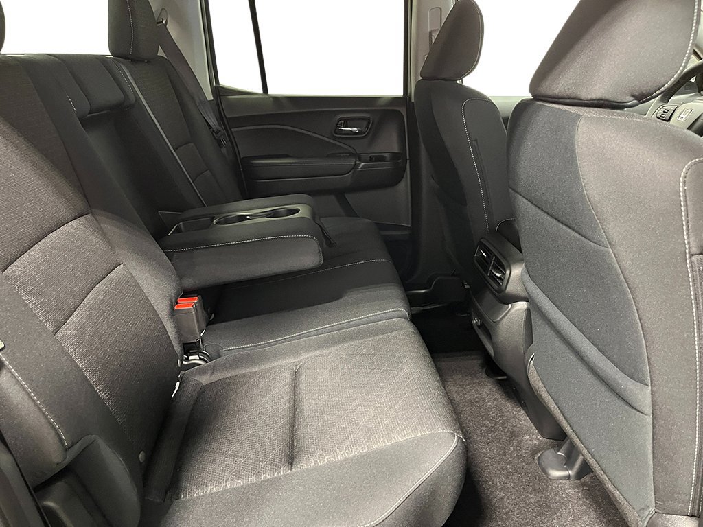 Used 2025 Honda Ridgeline Sport image 23