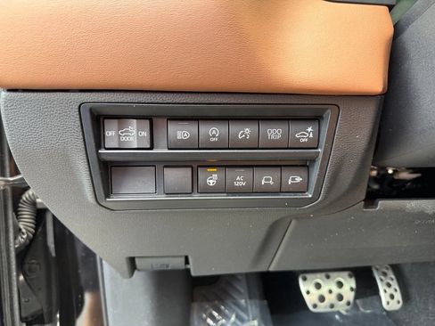 Used 2023 Toyota Tundra 1794 Edition w/ TRD Off-Road Package AWD/4WD image 6