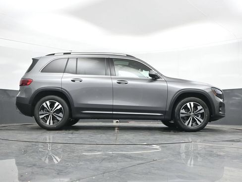 New 2026 Mercedes-Benz GLB 250 4MATIC image 35