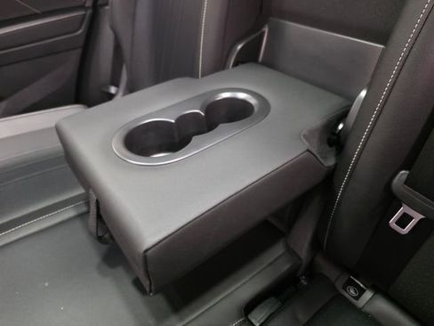 Certified 2023 Volkswagen Tiguan SE w/ Panoramic Sunroof Package image 30