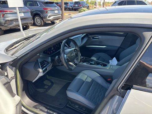 Used 2023 Audi e-tron GT Prestige w/ Prestige Package AWD/4WD image 7