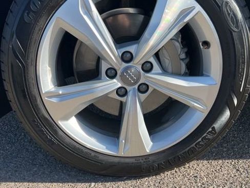 Used 2020 Audi Q5 2.0T Premium image 29