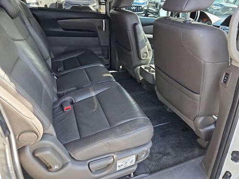 Used 2016 Honda Odyssey Touring image 15