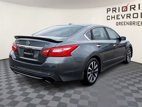 Used 2017 Nissan Altima 2.5 SV FWD image 8