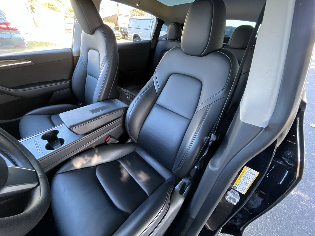 Used 2023 Tesla Model Y AWD image 5