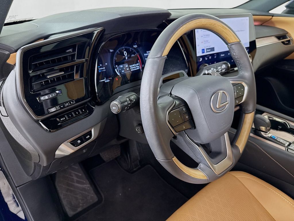 Certified 2025 Lexus RX 350 Premium Plus w/ Convenience Package FWD image 9