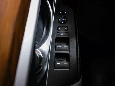 Used 2020 Honda CR-V EX-L image 23