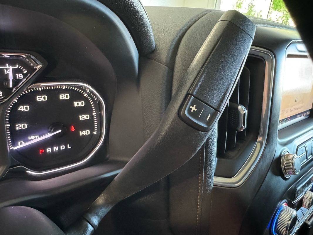 Used 2023 GMC Sierra 2500 AT4 w/ AT4 Preferred Package AWD/4WD image 39