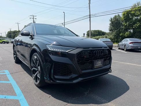 Used 2021 Audi RS Q8 w/ Carbon Optic Package AWD/4WD image 4