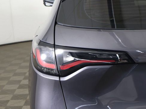Used 2023 Honda HR-V LX image 13