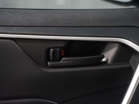 Certified 2022 Toyota RAV4 LE image 29