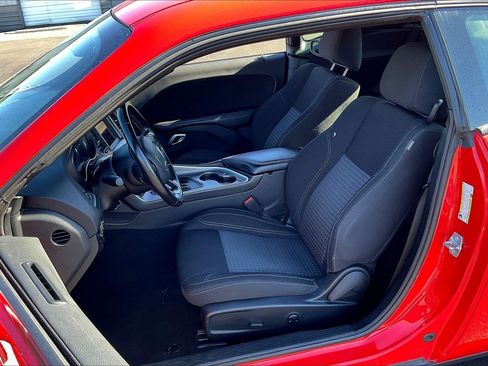 Certified 2022 Dodge Challenger SXT image 23