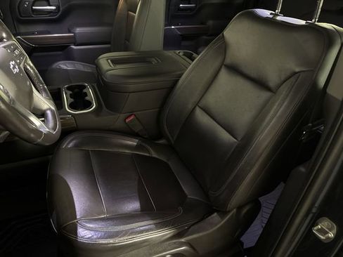 Used 2020 Chevrolet Silverado 1500 LT Trail Boss AWD/4WD image 17