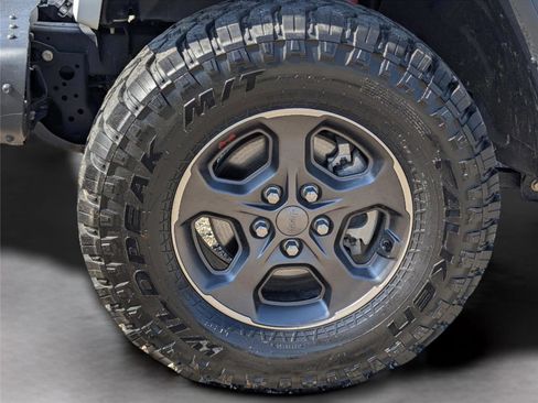 Used 2021 Jeep Gladiator Rubicon image 10