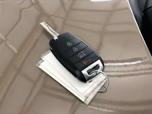 Used 2016 Kia Soul FWD image 9