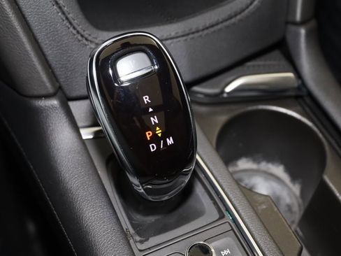 Used 2024 Cadillac XT5 Premium Luxury image 7