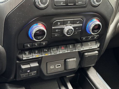 Used 2022 GMC Sierra 2500 Denali image 20