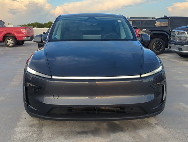 Used 2026 Tesla Model Y 2WD image 2