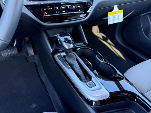 New 2026 Buick Envista Avenir image 24