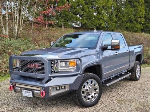 Used 2016 GMC Sierra 2500 Denali w/ Duramax Plus Package AWD/4WD image 5