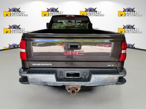 Used 2018 GMC Sierra 2500 SLE w/ SLE Preferred Package AWD/4WD image 5