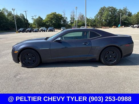 Used 2013 Chevrolet Camaro LS RWD image 4