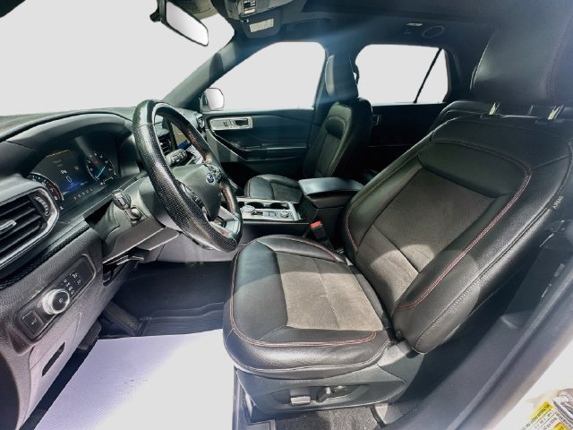 Used 2022 Ford Explorer ST-Line AWD/4WD image 22
