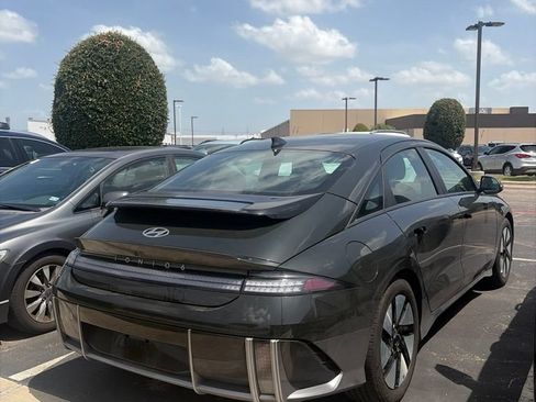 Used 2023 Hyundai Ioniq 6 SE w/ Cargo Package RWD image 4