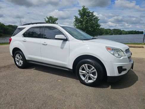 Used 2015 Chevrolet Equinox LT w/ Driver Convenience Package FWD image 2