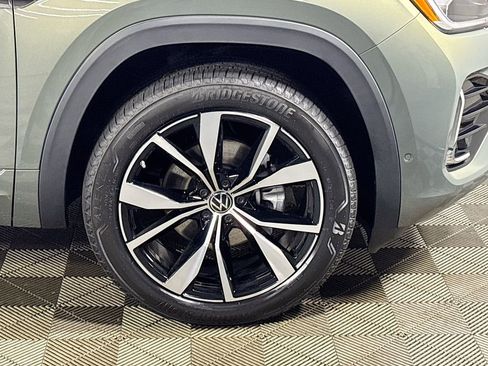 New 2026 Volkswagen Atlas SEL Premium R-Line image 24