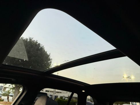 Used 2022 BMW X5 xDrive45e w/ M Sport Package image 23