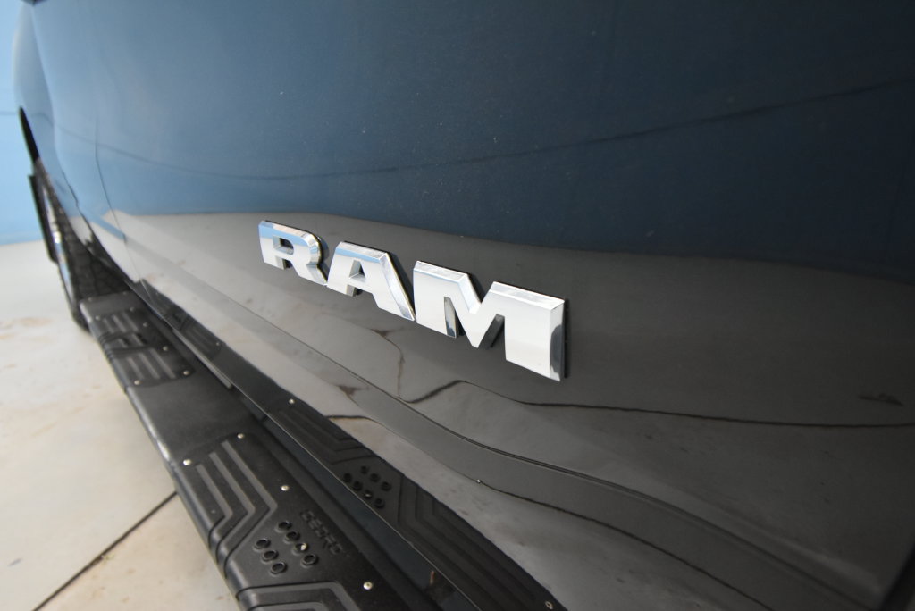 Used 2019 RAM 1500 Big Horn AWD/4WD image 38