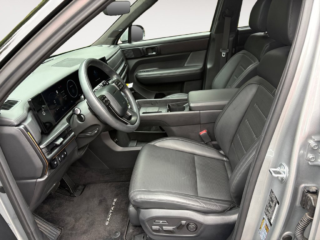 Used 2025 Hyundai Santa Fe Calligraphy AWD/4WD image 11
