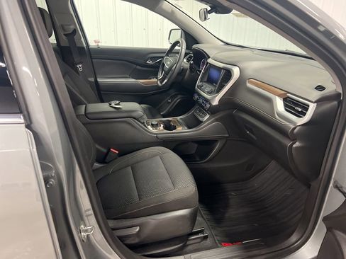 Certified 2023 GMC Acadia SLE w/ Driver Convenience Package image 8