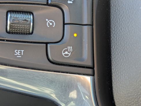 Used 2019 Chevrolet Blazer RS image 21